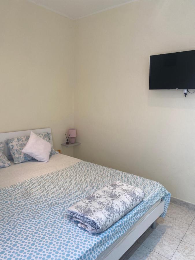 La Casa Del Giglio Hotel Albenga Ngoại thất bức ảnh